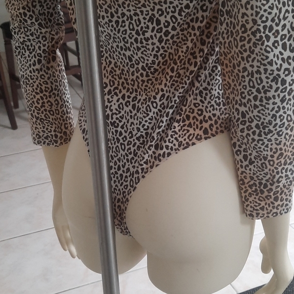 Pink top - Picture 3 of 4